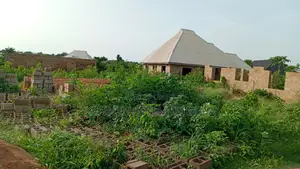 Land and Foundation With 1thousand Block