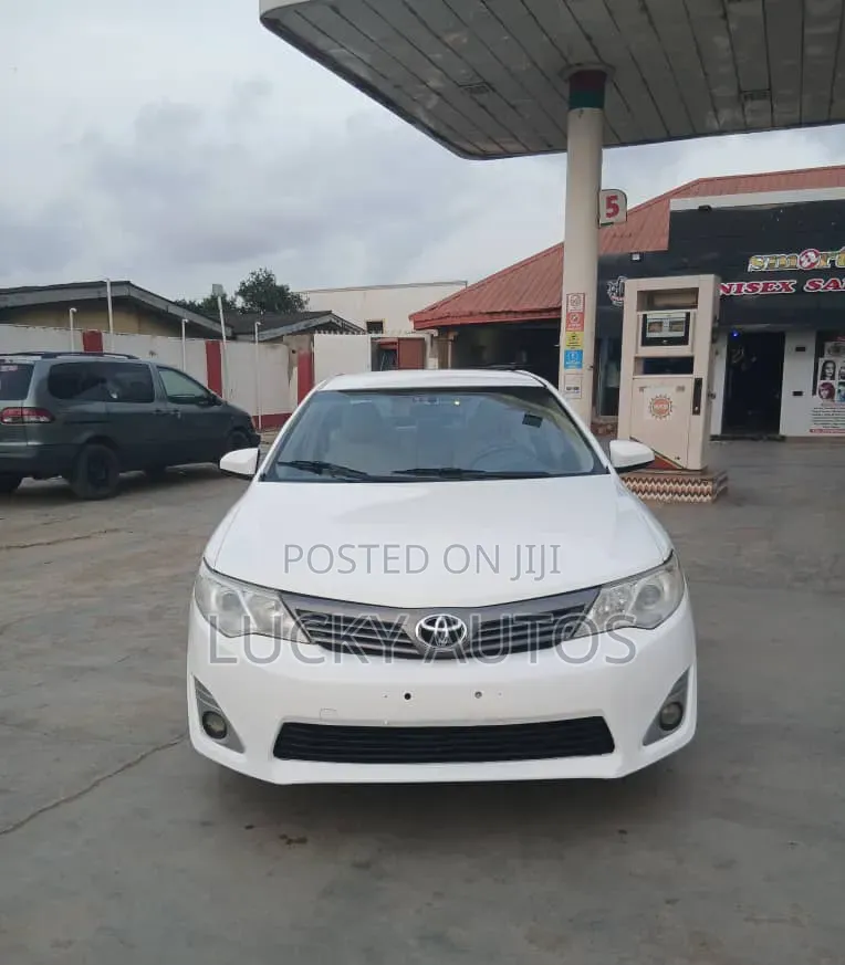 Toyota Camry 2013 White