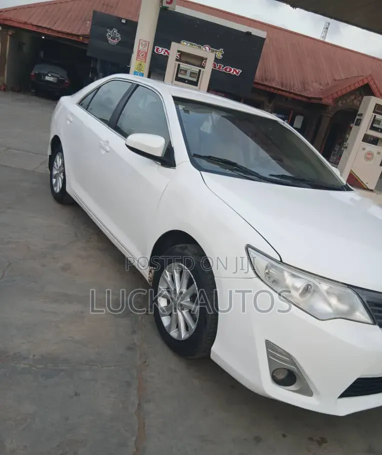 Toyota Camry 2013 White