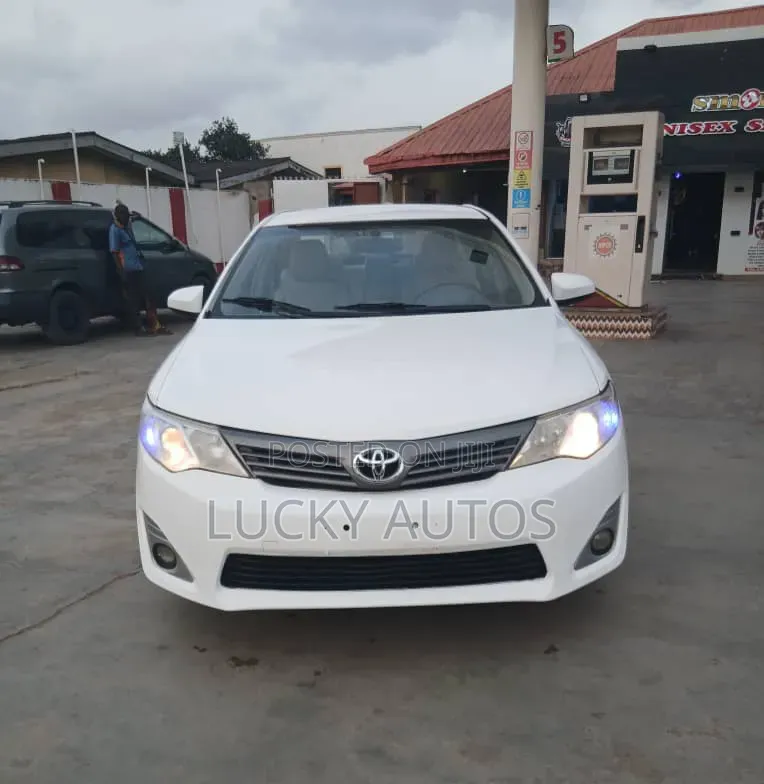Toyota Camry 2013 White
