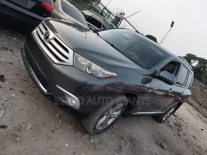 Toyota Highlander 2013 Gray