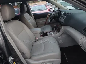 Toyota Highlander 2013 Gray