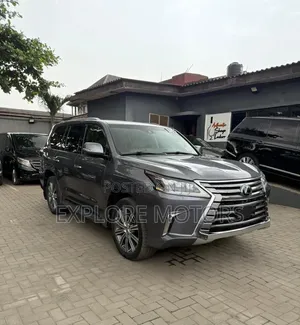 Lexus LX 2017 Black
