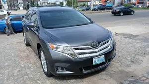 Toyota Venza LE 2011 Gray