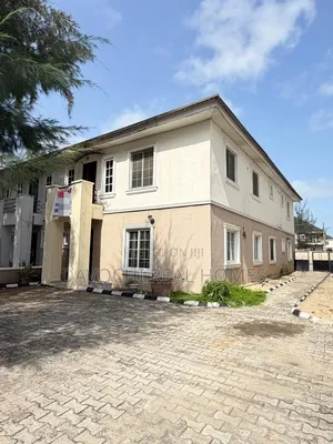 4bdrm Duplex in Ikota for sale