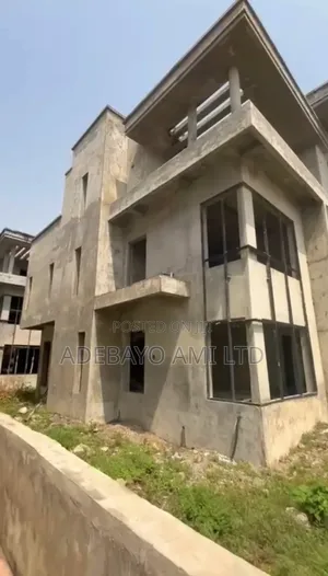 5bdrm Duplex in Buena Vista Estate, Ajah for sale