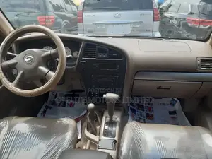 Nissan Pathfinder 2002 Burgundy