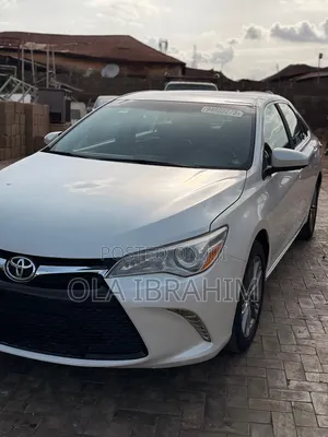 Toyota Camry SE 4dr Sedan (2.5L 4cyl 6A) 2016 Beige