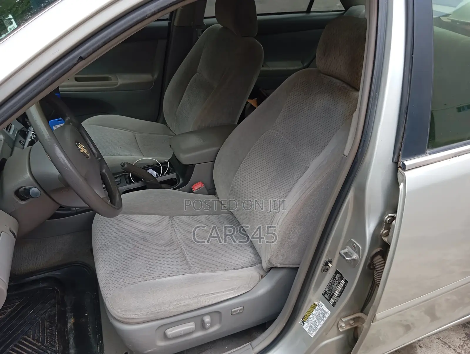 Toyota Camry 2004 Silver
