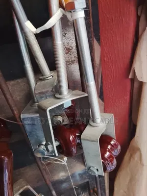 "D Iron Busbar Support Assembly – Insulators, Threaded Rods