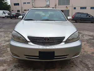 Toyota Camry 2004 Silver