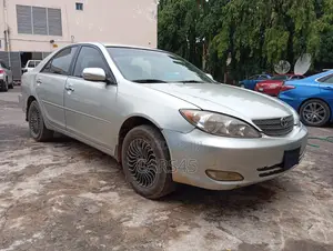 Toyota Camry 2004 Silver