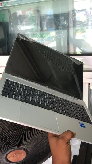 Laptop HP ProBook 650 G8 16GB Intel Core i5 SSD 512GB
