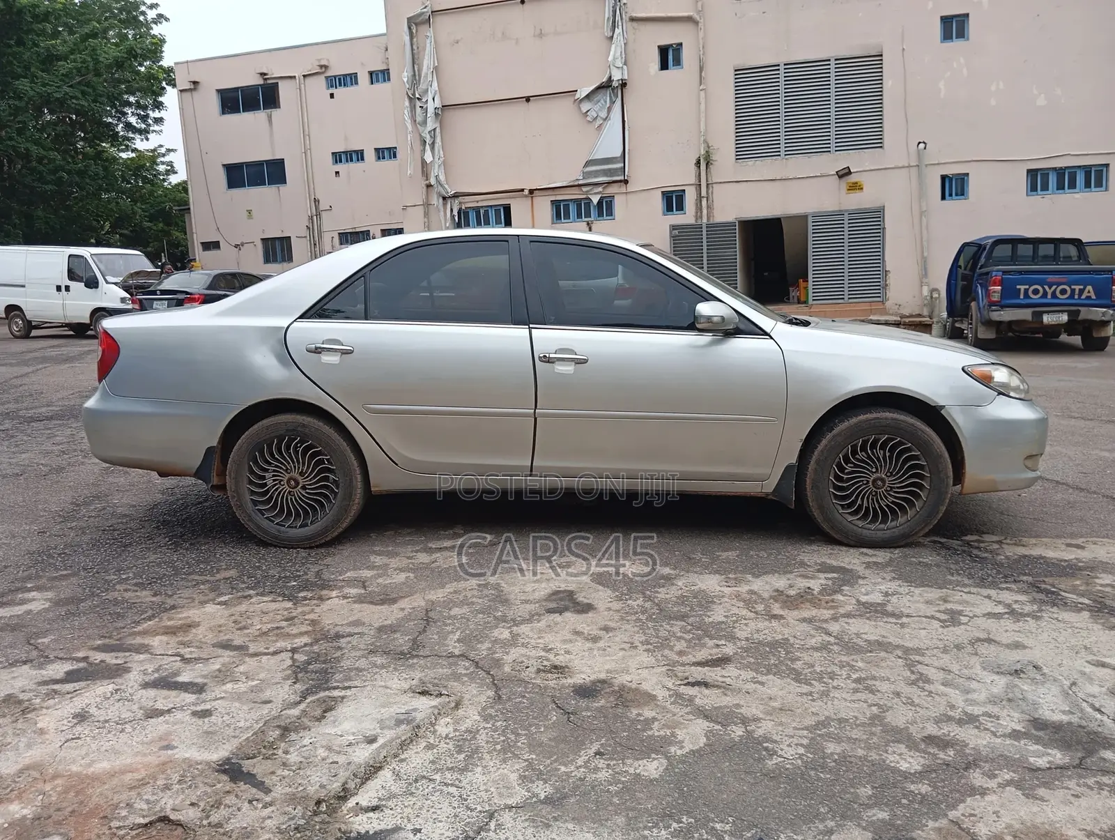 Toyota Camry 2004 Silver