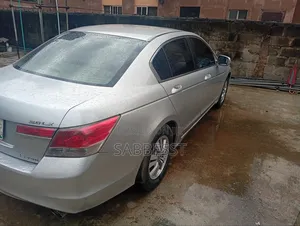 Honda Accord 2012 Silver