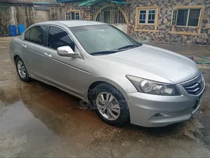 Honda Accord 2012 Silver