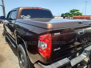 Toyota Tacoma 2017 Brown