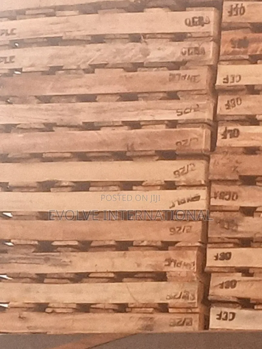 Warehouse Wooden Pallets