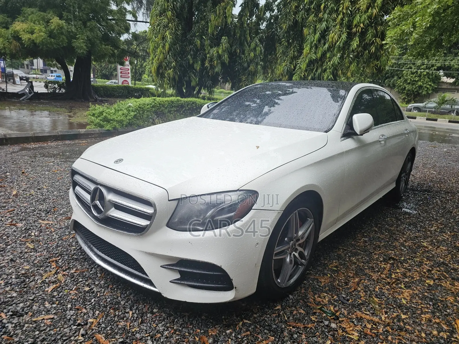 Mercedes-Benz E300 2018 White