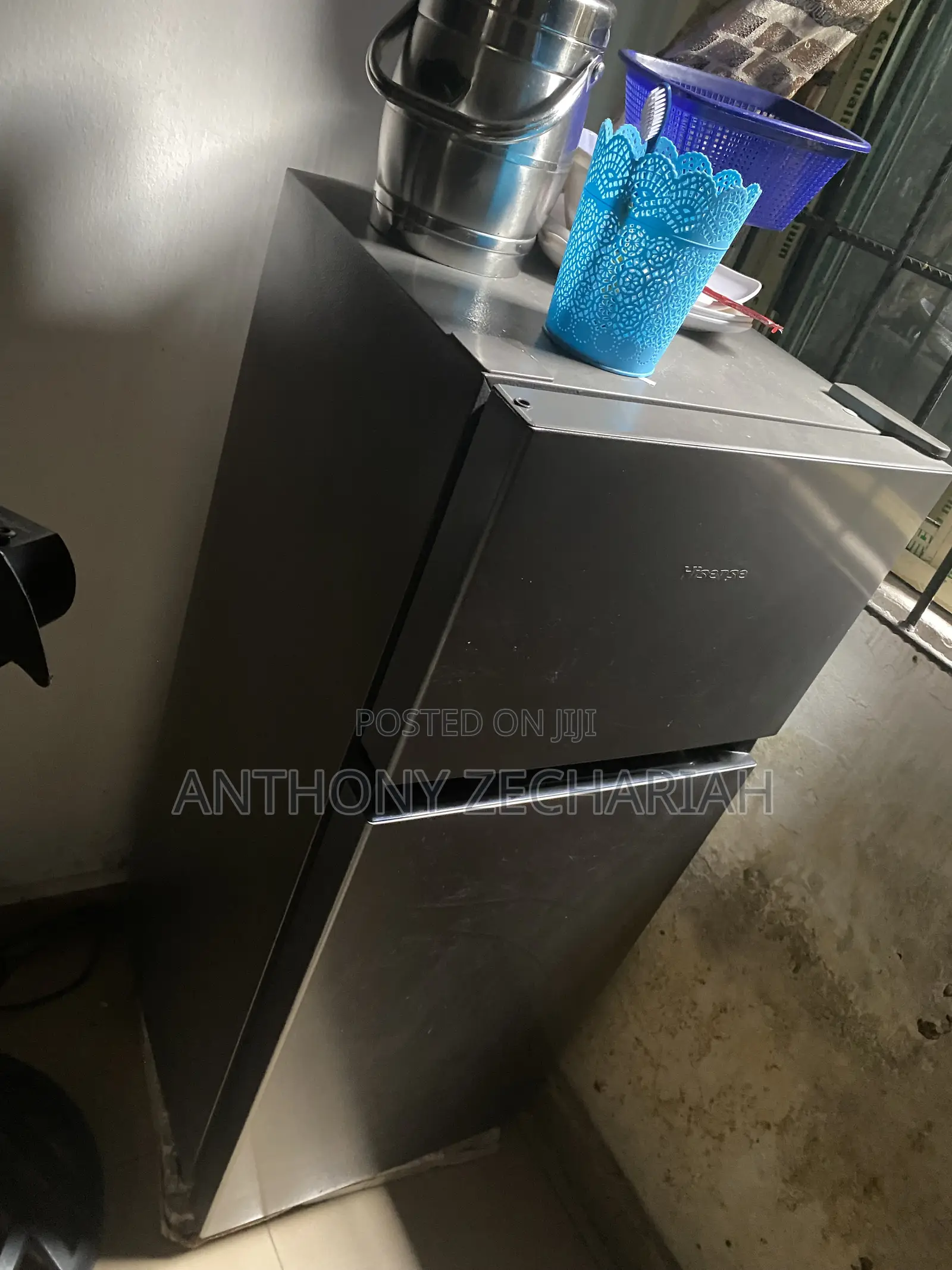 Refrigerator