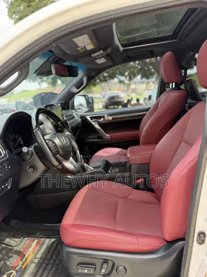 Lexus GX 460 AWD 2022 White