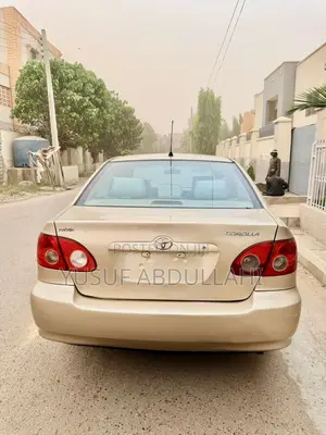 Toyota Corolla 2005 Gold