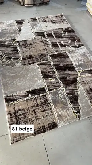 Modern Design Centre Rug - Durable Easy Clean