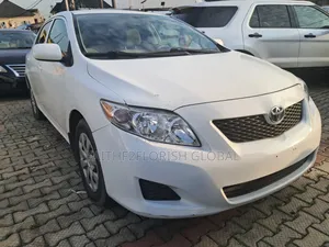 Toyota Corolla LE 4dr Sedan (1.8L 4 cyl 4A) 2009 White