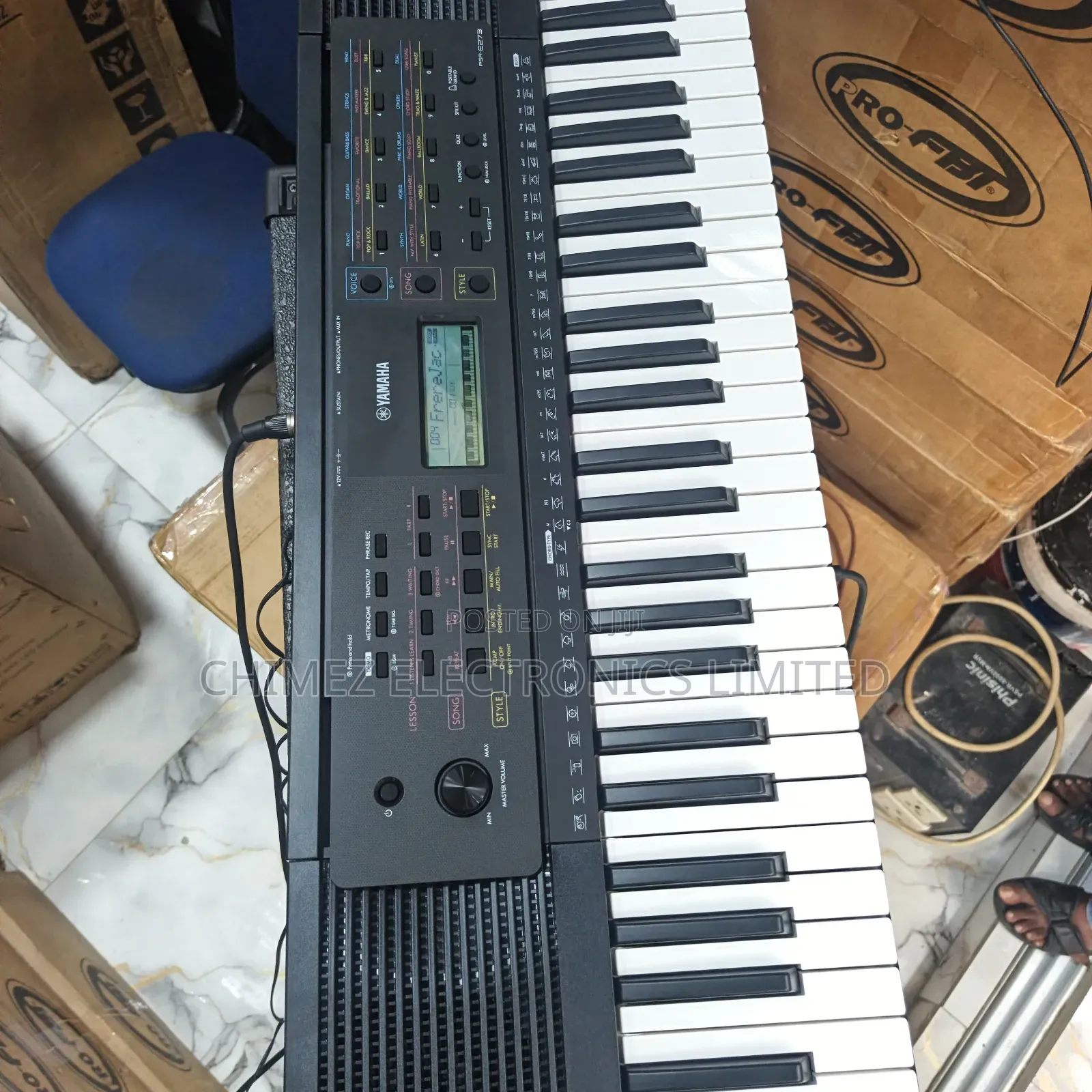 PSR E273 Yamaha Keyboard