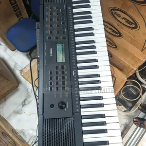 PSR E273 Yamaha Keyboard