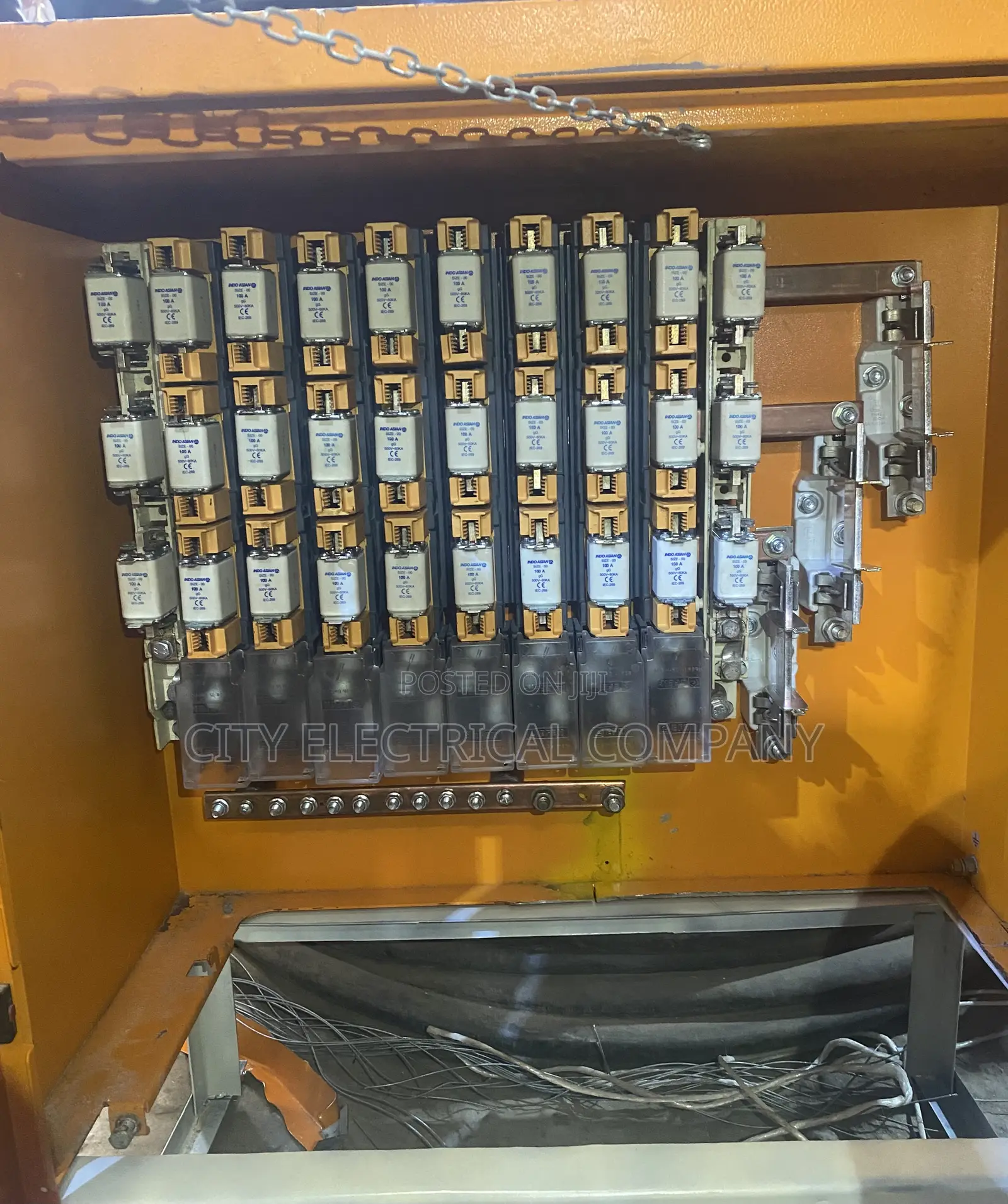 400a 10-Ways Lucy One Side Feeder Pillar Available