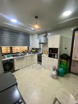 3bdrm Block of Flats in Lekki Right - Phase1 for rent