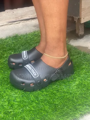 Quality Unisex Crocs