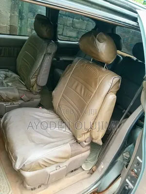 Toyota Sienna 1999 Silver