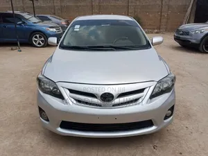 Toyota Corolla 2011 Silver