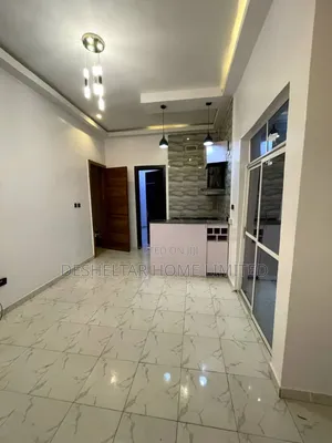 1bdrm Room & Parlour in Casa Massa 2, New, Chevron for rent