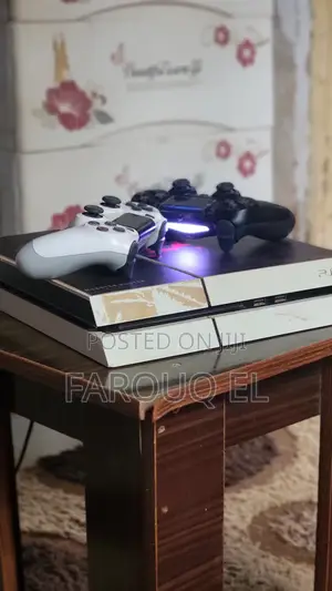Ps4 Console