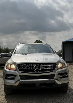 Mercedes-Benz M Class ML350 4MATIC 4dr SUV AWD (3.5L 6cyl 7A) 2014