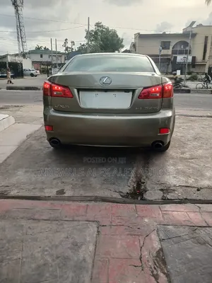 Lexus IS 2008 Gold