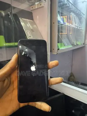 Apple iPhone 7 32 GB Black