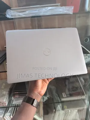 Laptop Dell Latitude 5320 32GB Intel Core i7 SSD 256GB