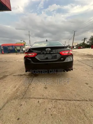 Toyota Camry SE (2.5L 4cyl 8A) 2019 Black