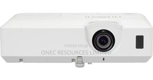 Hitachi Cp-Wx3042wn - 3lcd Projector - 3000 Lumens