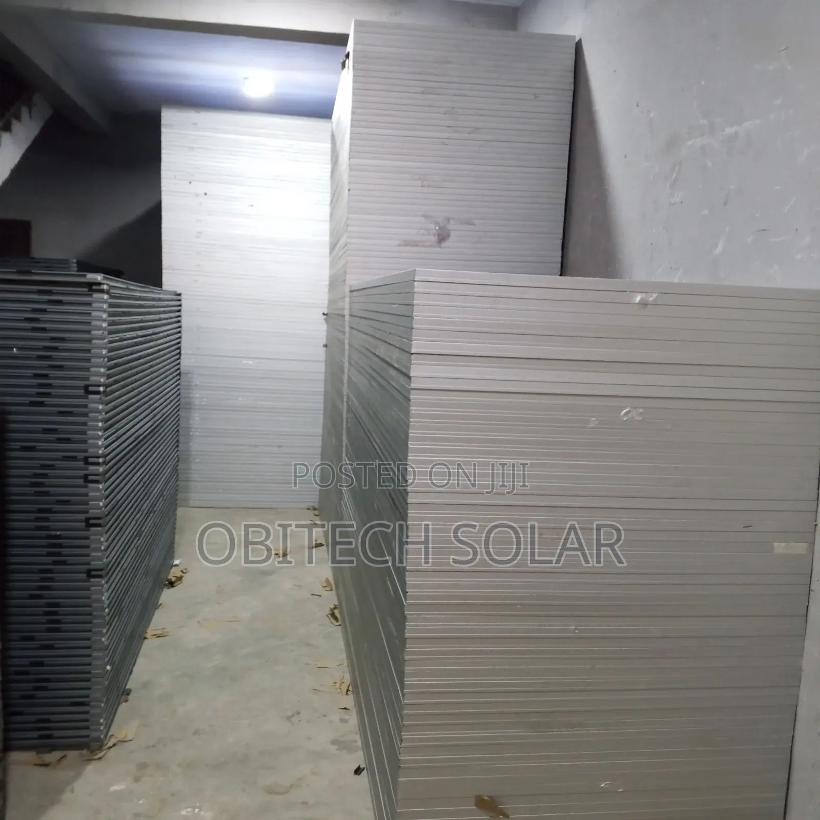 650watts 144cell Jinko Solar Panel