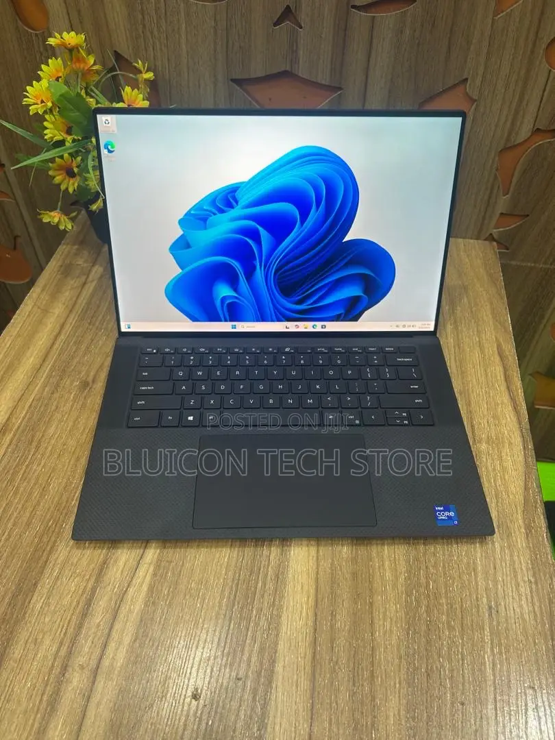 Laptop Dell Precision 5560 16GB Intel Core i7 SSD 512GB