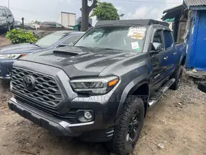 Toyota Tacoma 2021 Gray