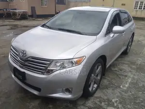 Toyota Venza 2009 Silver