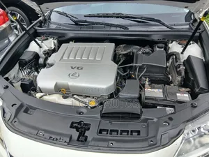 Lexus ES 350 FWD 2013 White
