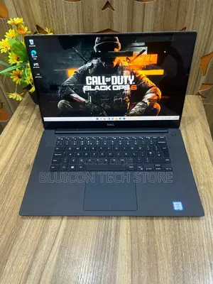 Laptop Dell XPS 15 9560 16GB Intel Core i7 SSD 512GB
