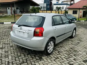Toyota Corolla Liftback 2004 Silver